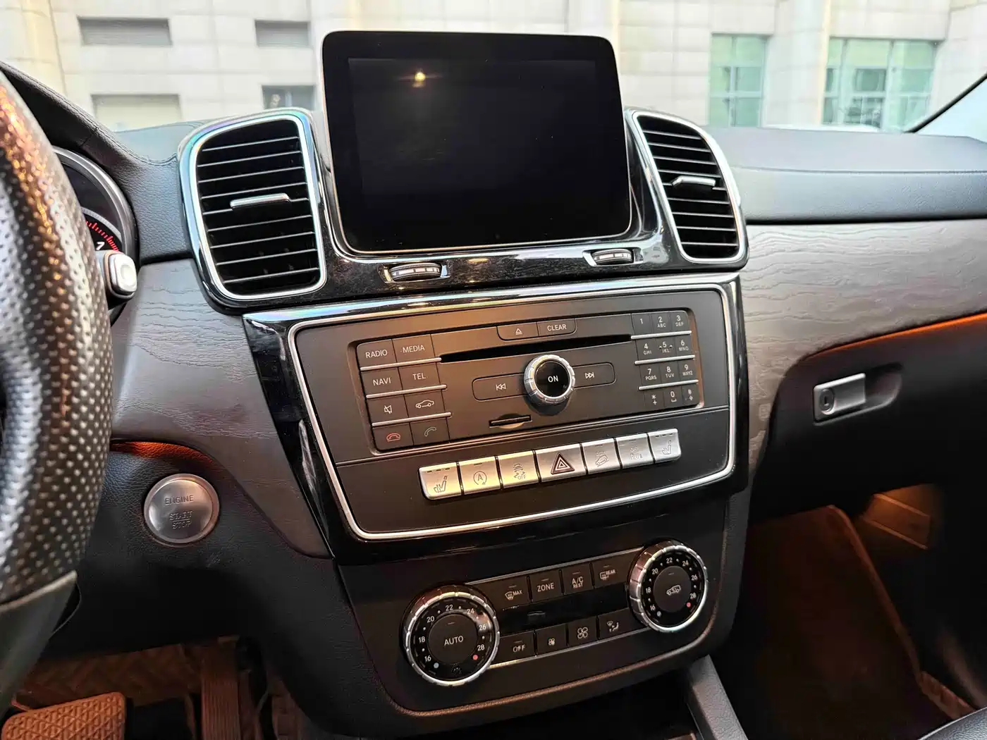 Mercedes-Benz GLE 2016 GLE 320 4MATIC Luxury фото 20