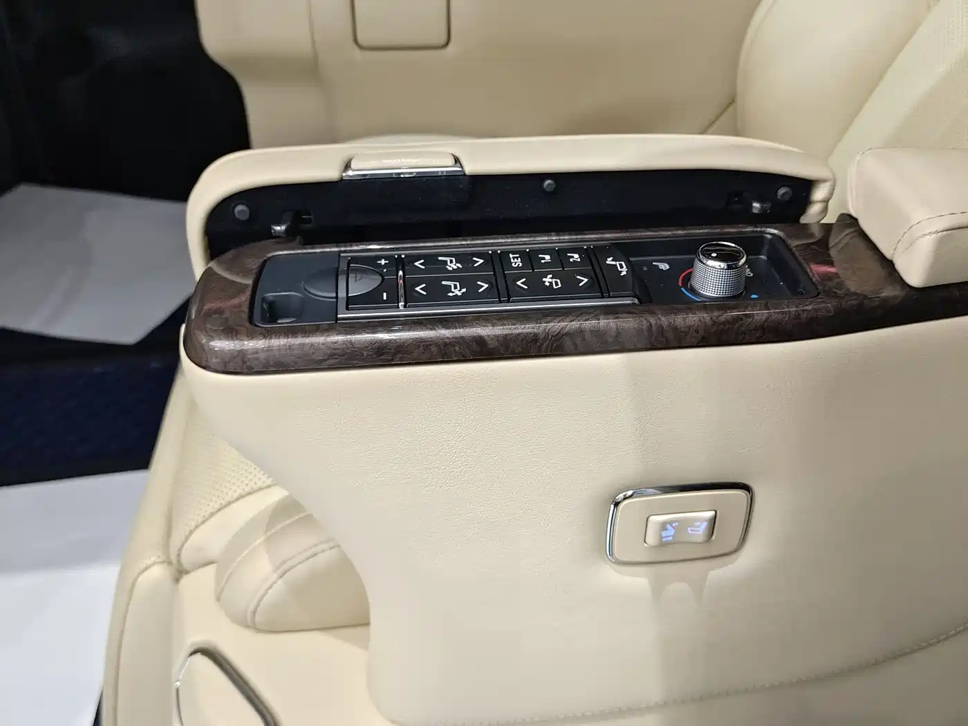 Toyota Vellfire 2023 Crown Hybrid 2.5L HV Ultimate фото 10