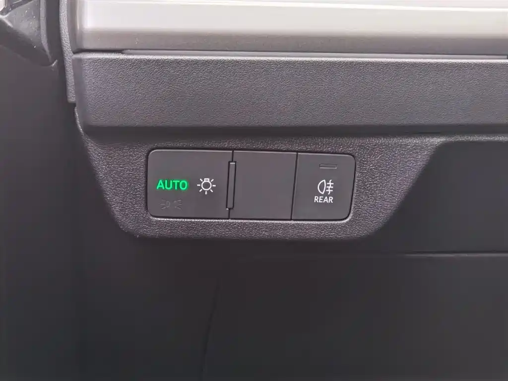 Audi Q4 e-tron 2024 40 e-tron Pioneer Edition фото 14