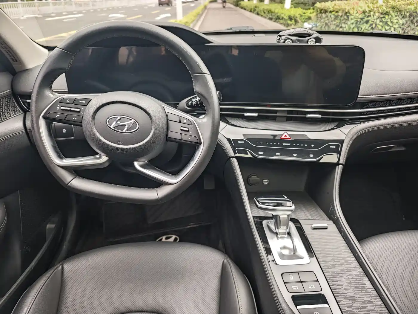 Hyundai Mistra 2021 1.8L CVT GLX Elite фото 5