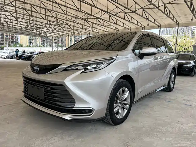 Toyota Sienna 2022