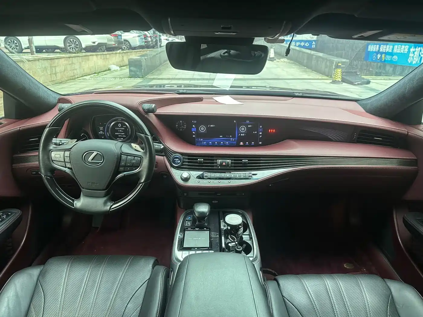 Lexus LS 2018 500h Executive Edition China V фото 6