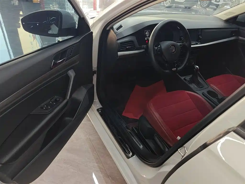 Volkswagen Lavida 2019 Lavida Start 1.5L Auto Trend (China VI) фото 16