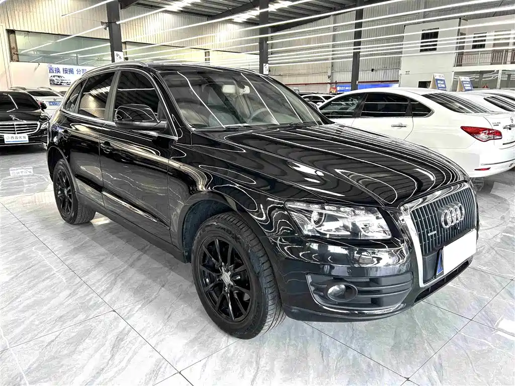 Audi Q5 2011 2.0TFSI Comfort фото 3