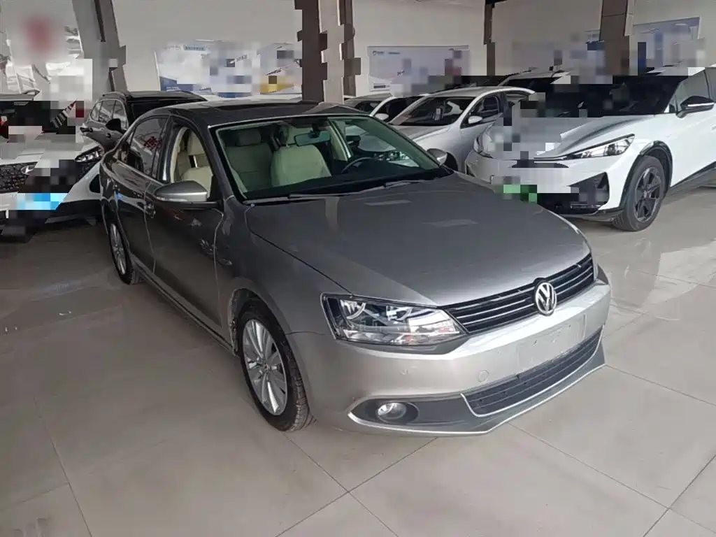 Volkswagen Sagitar 2014 Facelift 1.4TSI Automatic Luxury фото 4