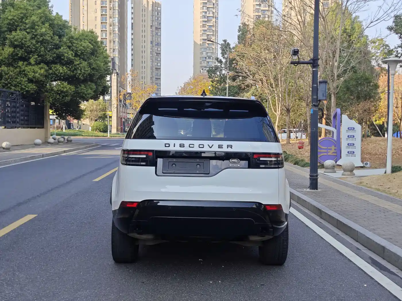 Land Rover Discovery 2019 3.0 SC V6 SE фото 10