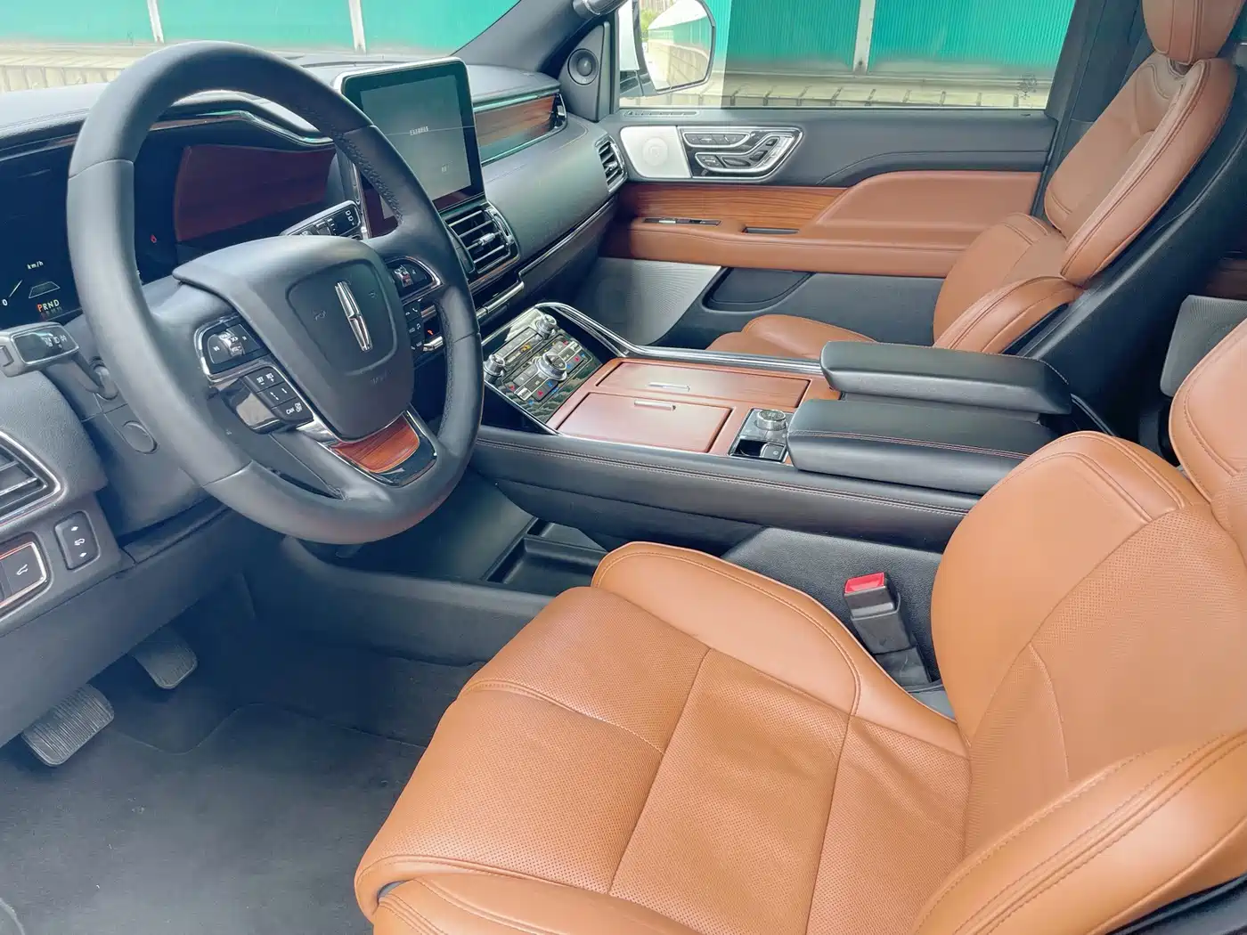 Фото 5 - Lincoln Navigator