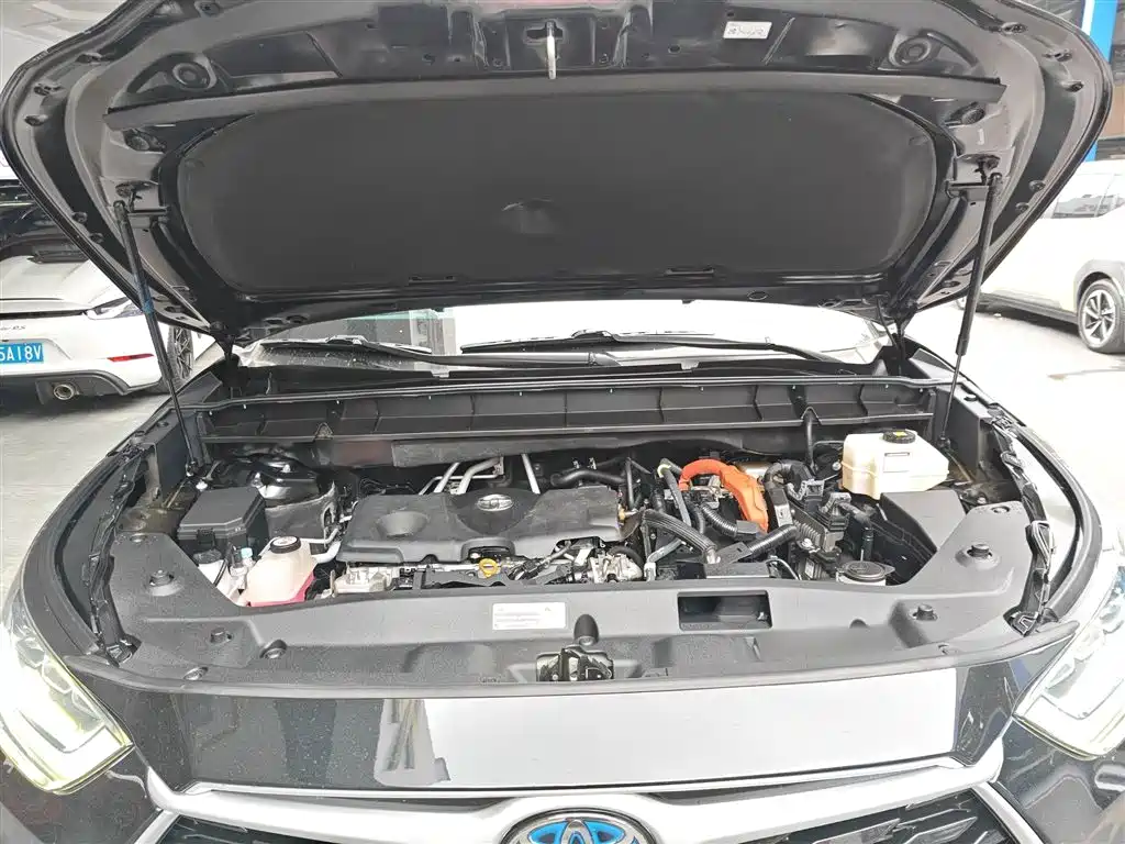 Toyota Highlander 2022 Model Dual Engine 2.5L 4WD Premium Edition 7-Seater фото 23