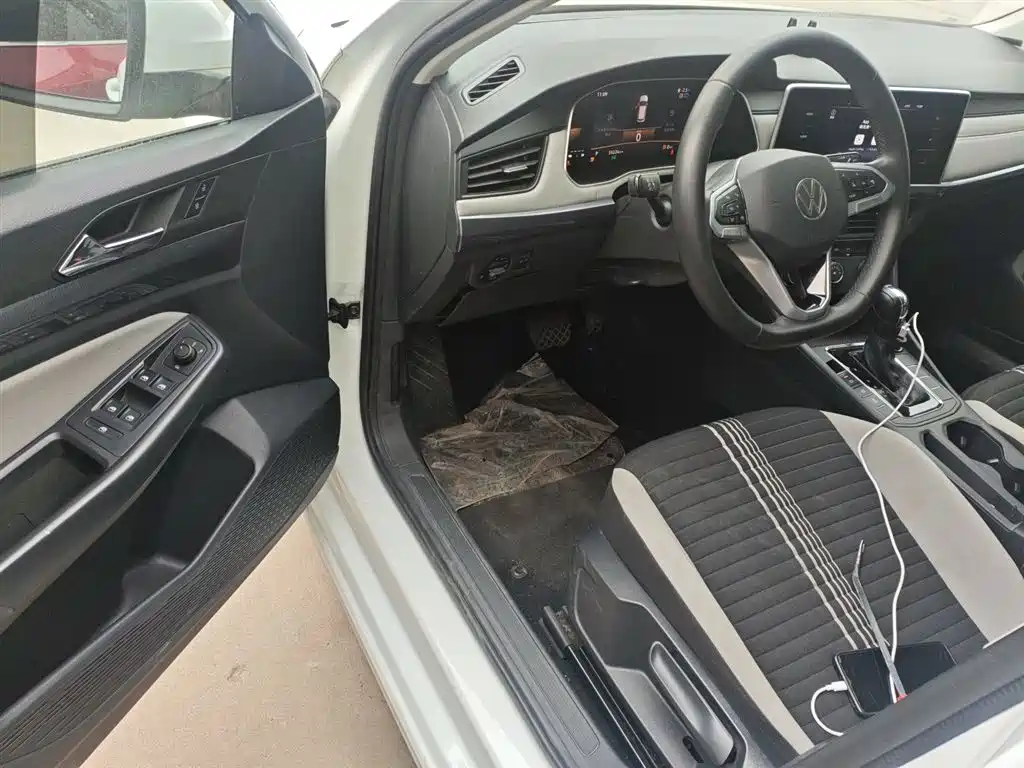 Volkswagen Bora 2024 200TSI DSG Smooth Ride Edition фото 12