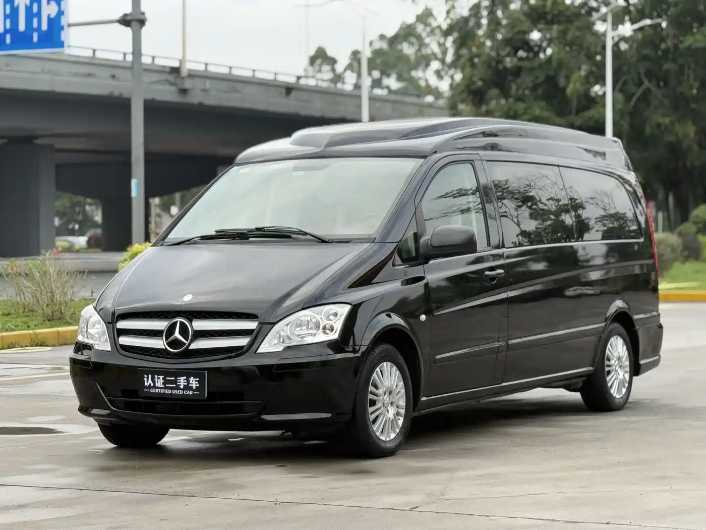 Mercedes-Benz Vito 2013 Model 3.0L Elite Edition