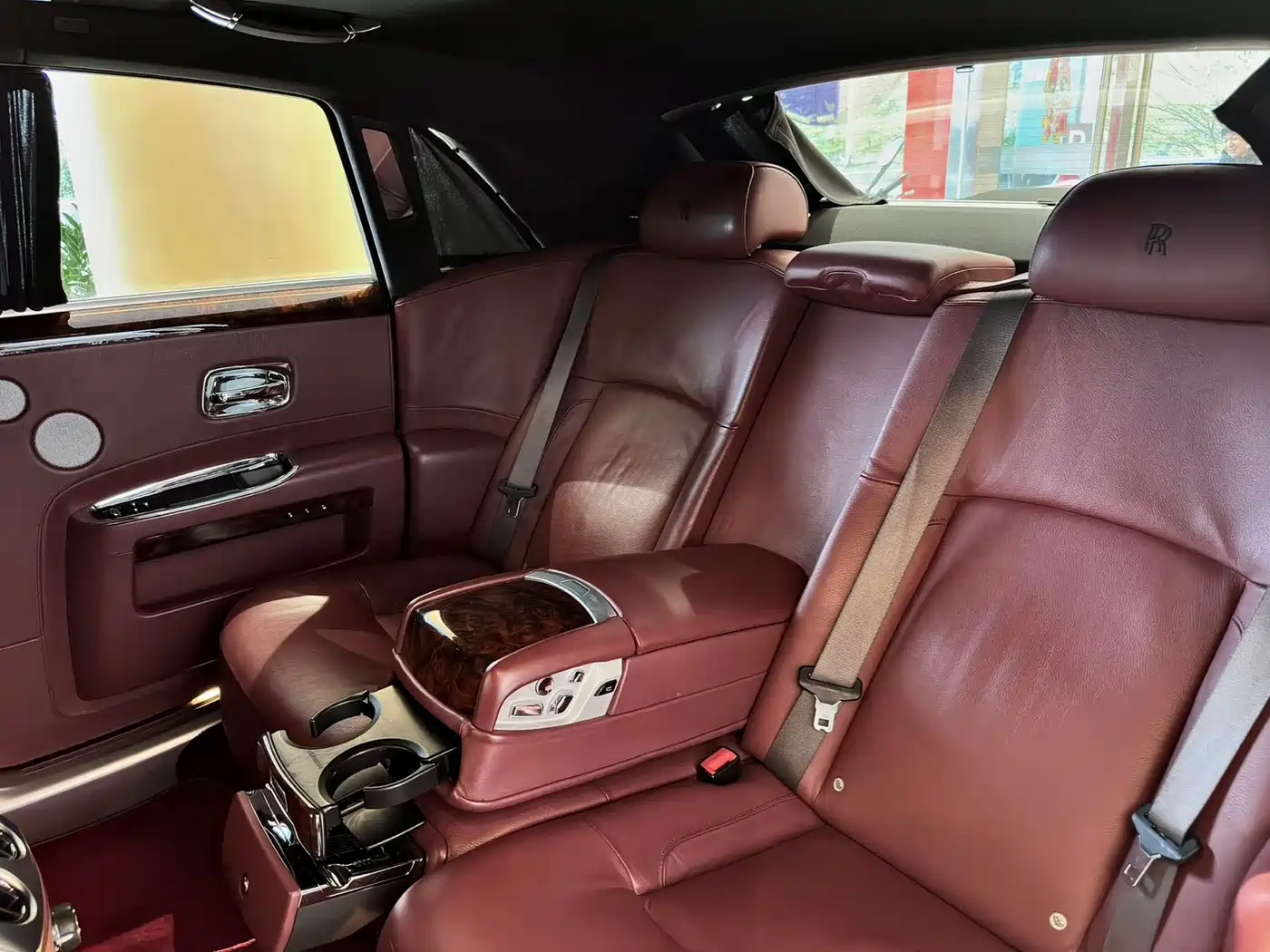 Rolls-Royce Ghost 2013 6.6T Art Deco Collector's Edition фото 5