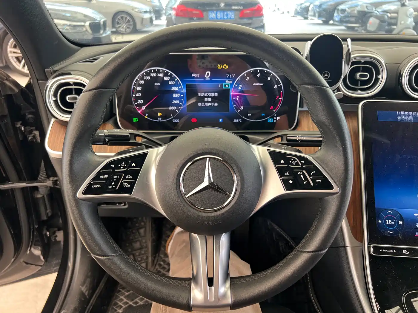 Mercedes-Benz C-Class 2024 Facelift III C 260 L Night Sport Edition фото 24