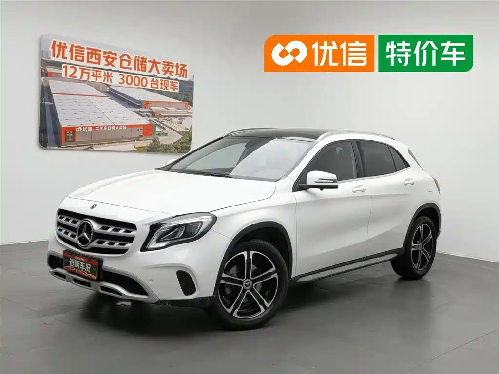 Mercedes-Benz GLA 2018 GLA 200 Fashion