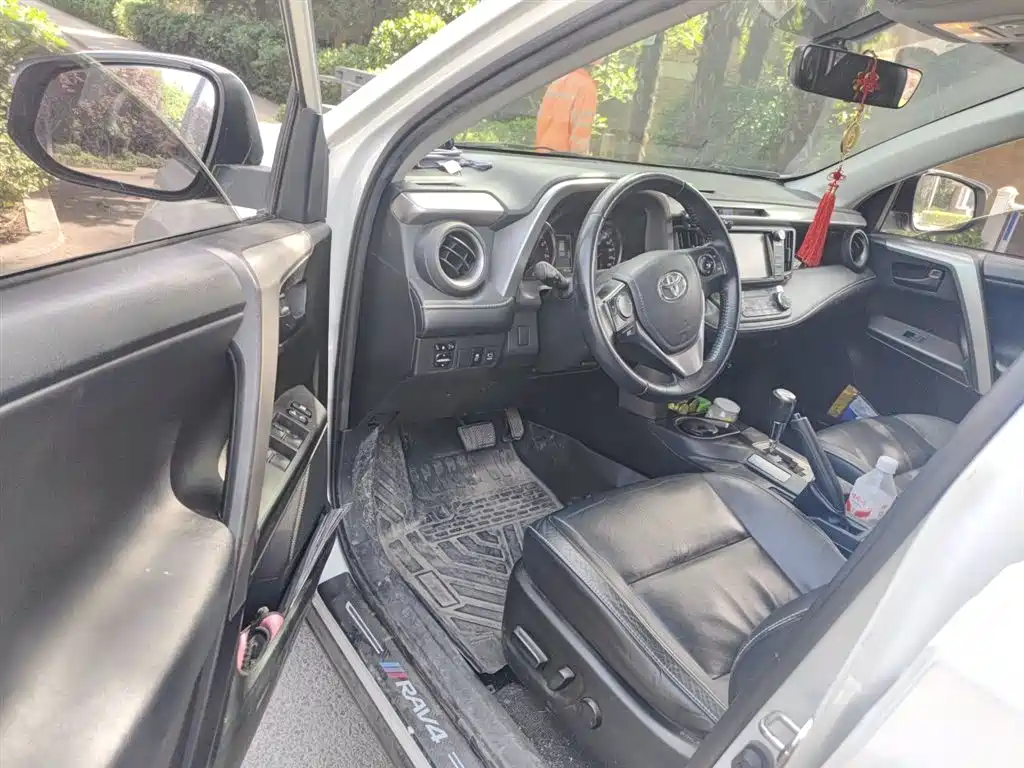 Toyota RAV4 Rongfang 2016 2.5L Automatic 4WD Elite фото 13