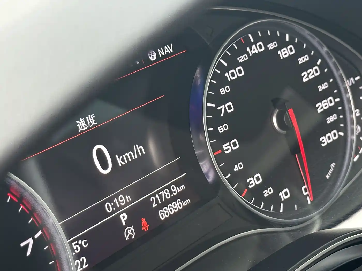 Audi A6L 2018 30th Anniversary 30 FSI Style фото 10