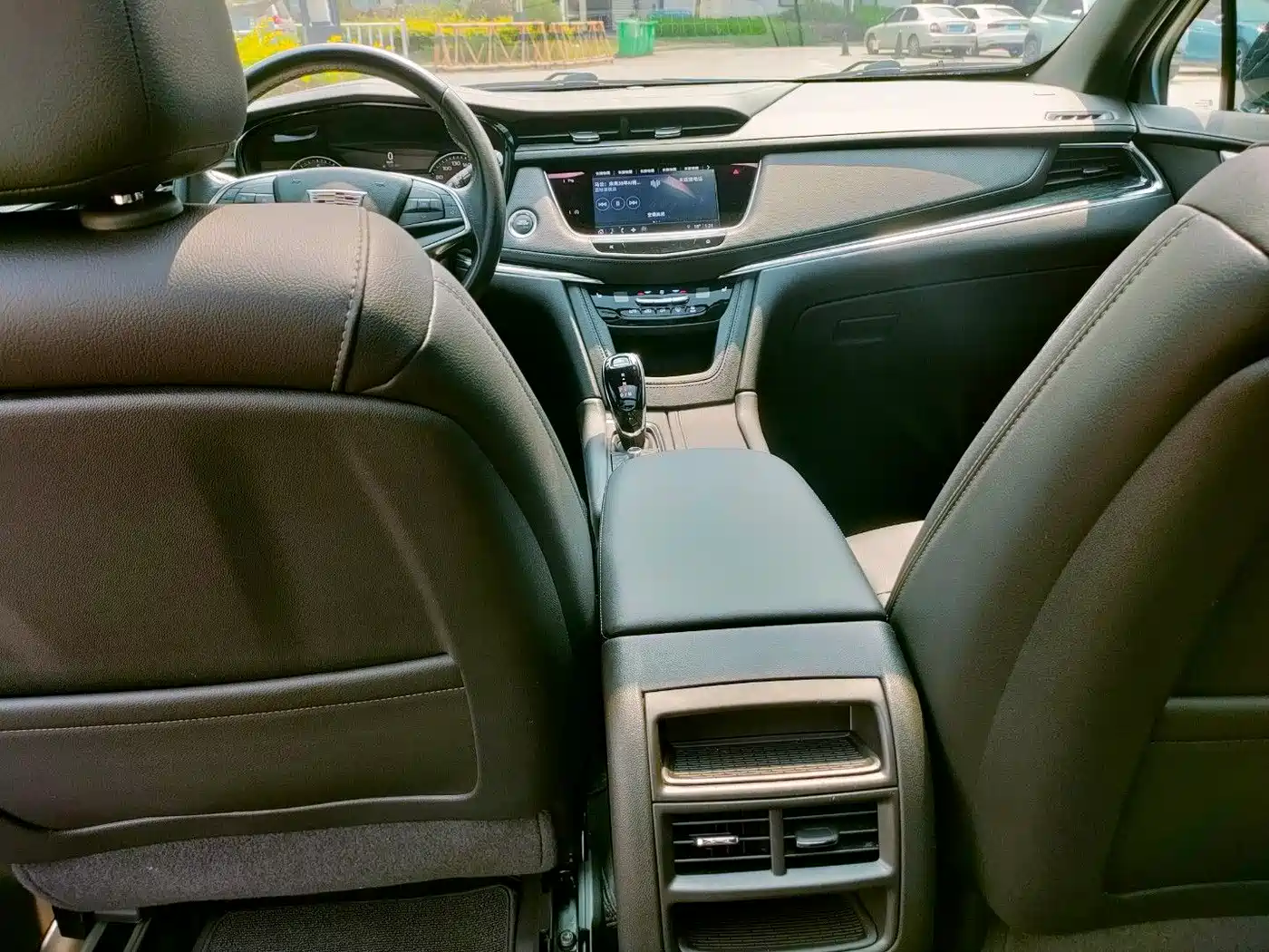 Cadillac XT5 2022 2.0T 2WD Luxury фото 23