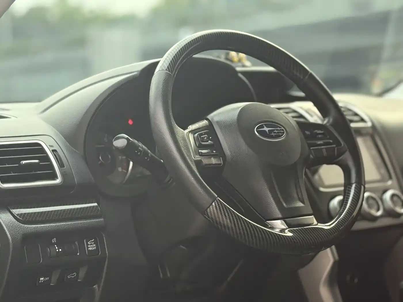 Subaru Forester 2015 2.5i Special Commemorative Edition фото 14