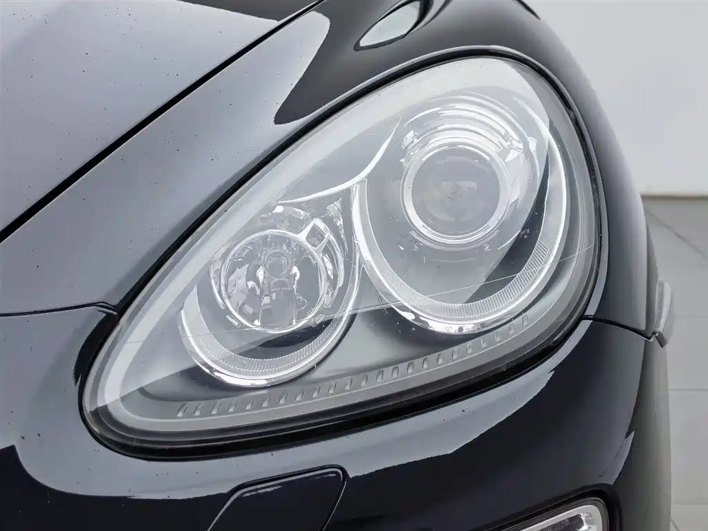 Porsche Cayenne 2011 Cayenne S 4.8L фото 7