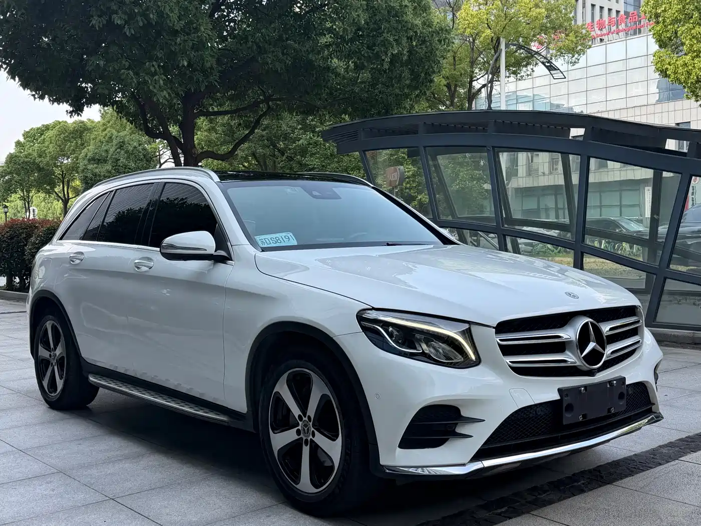 Mercedes-Benz GLC 2019 Facelift GLC 260 L 4MATIC Luxury фото 3