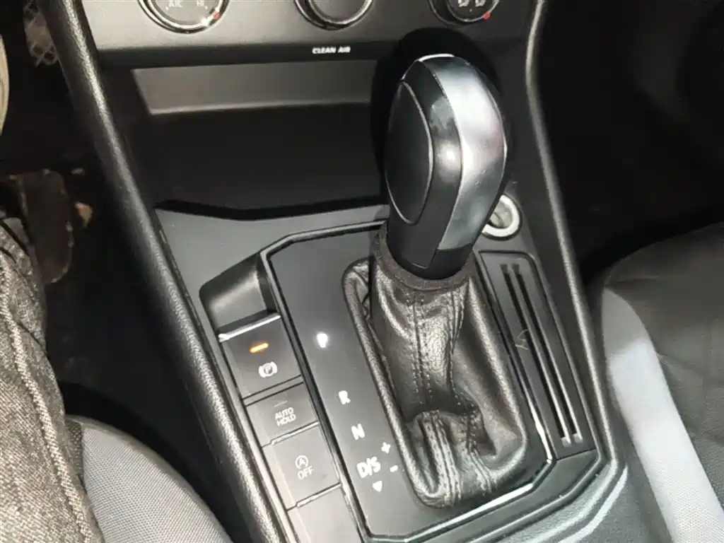 Volkswagen Lavida 2023 1.5L Auto Delight Edition фото 21