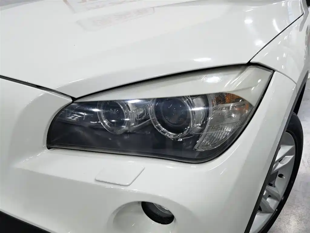BMW X1 2012 2012 sDrive20i Leading Model
