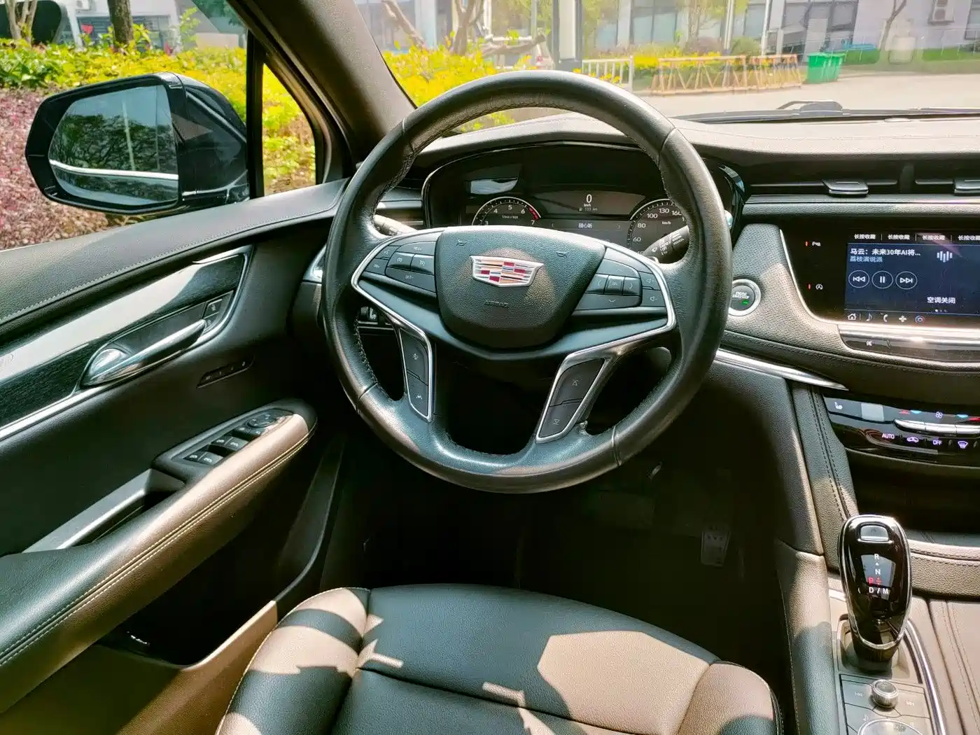 Cadillac XT5 2022 2.0T 2WD Luxury фото 24
