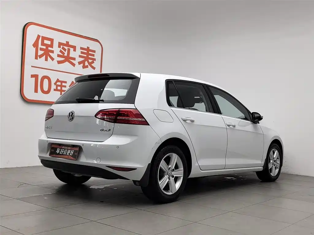 Volkswagen Golf 2015 1.6L Automatic Comfort фото 2