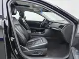 Photo 23 - Ford Taurus