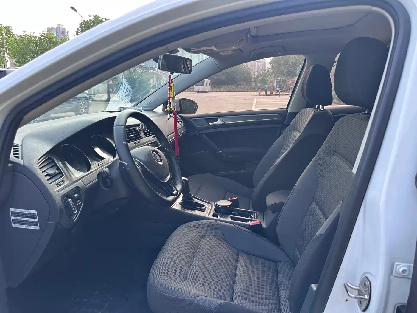 Volkswagen Golf 2016 230TSI Automatic Comfort фото 5
