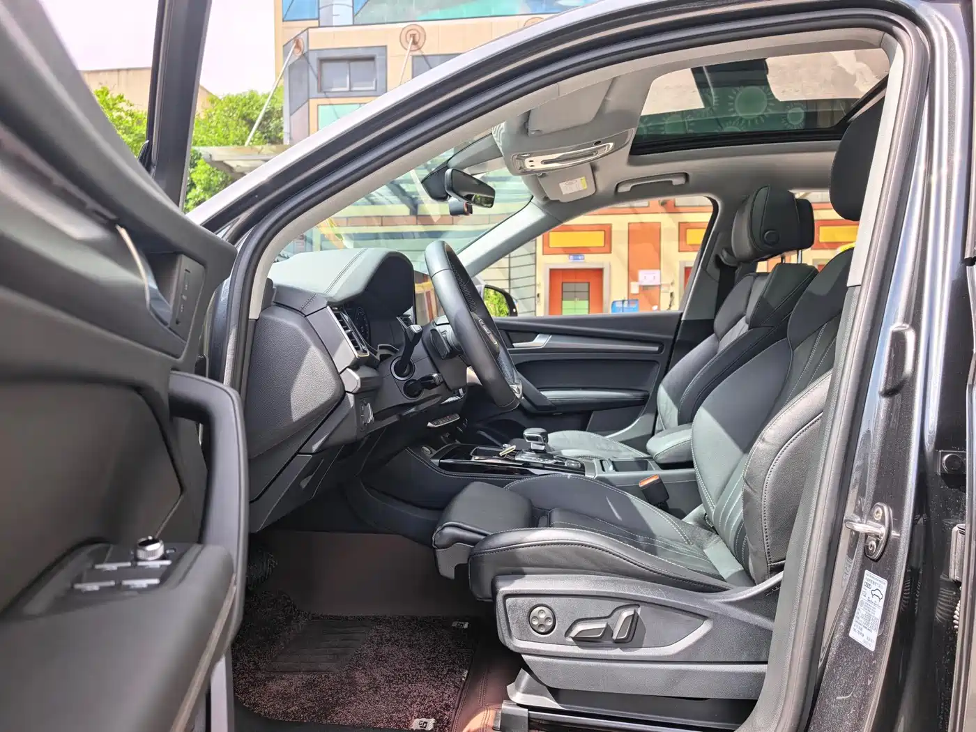 Audi Q5L 2022 40T Luxury Dynamic фото 4