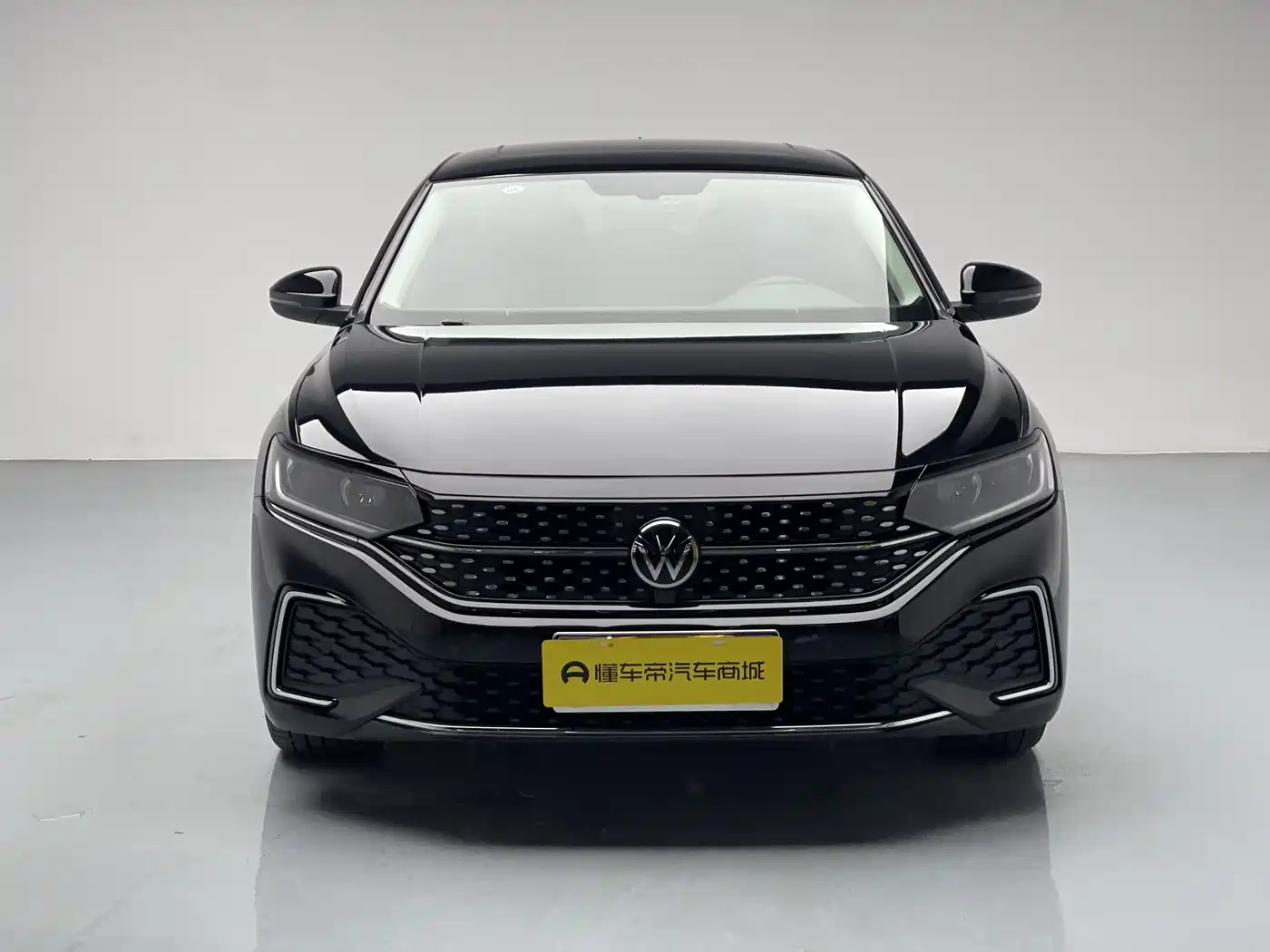 Volkswagen Passat 2024 Model 380TSI Starlight Elite фото 10