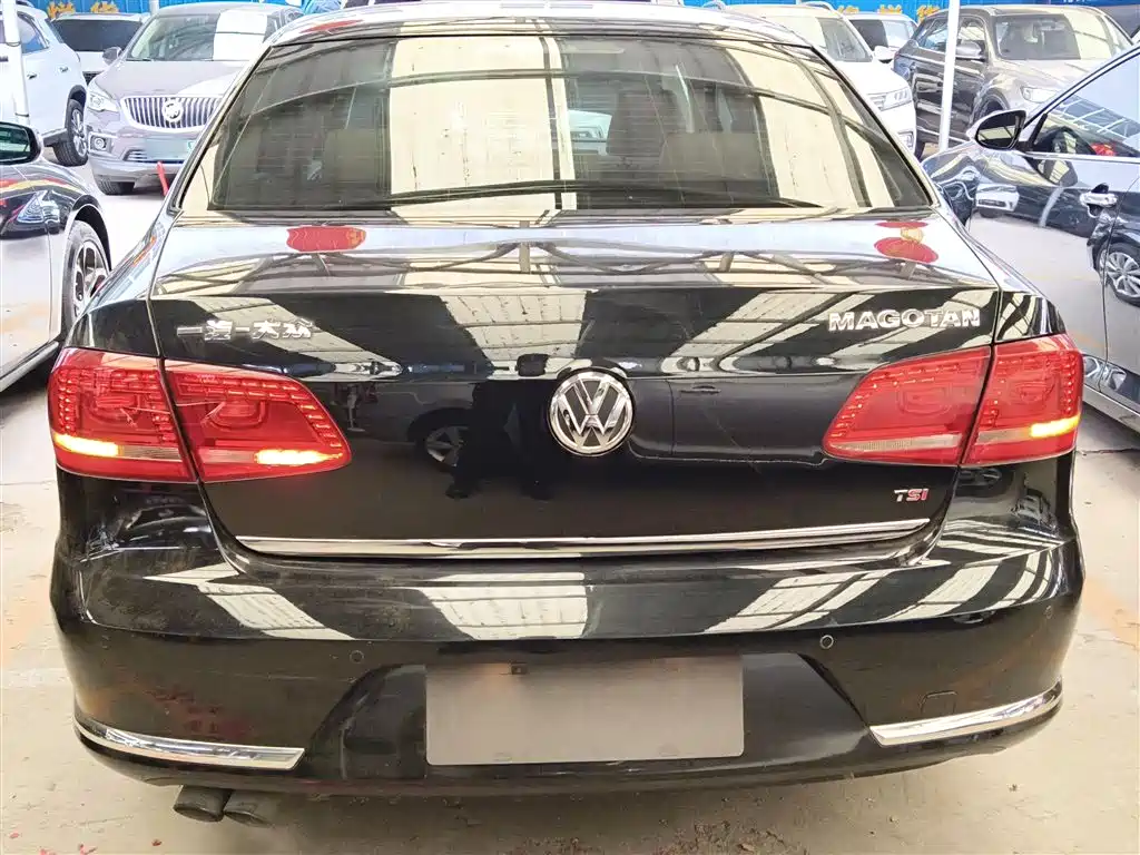 Volkswagen Magotan 2013 1.8TSI Leading фото 4