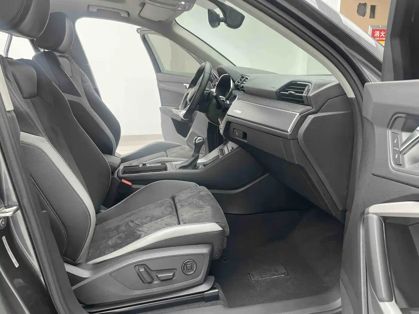Audi Q3 2021 35 TFSI Fashion Sport фото 20