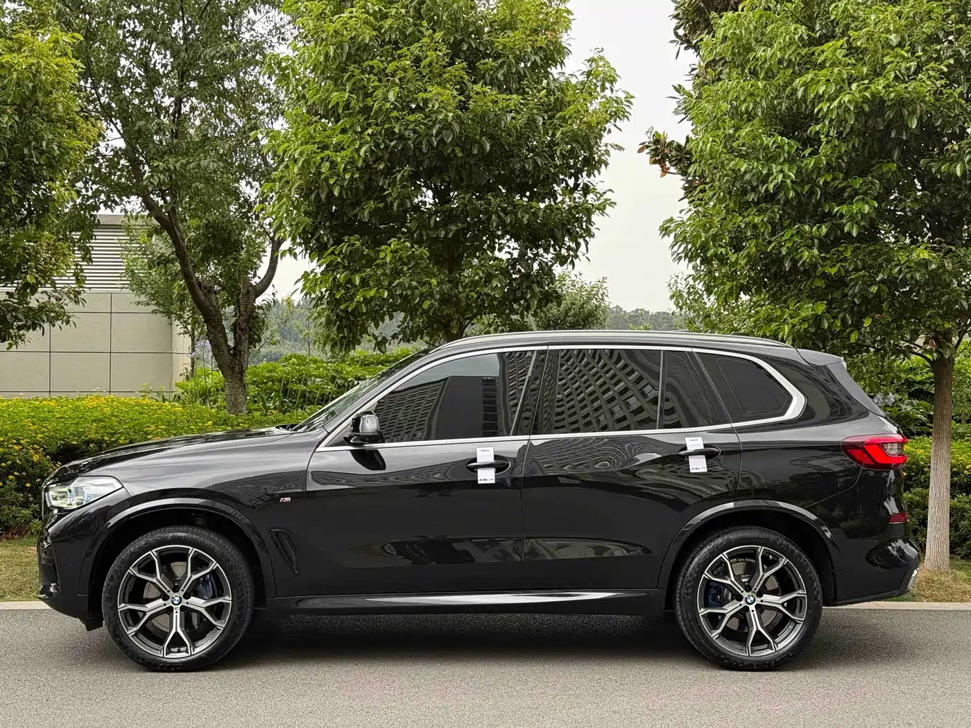 BMW X5 (Import) 2021 xDrive40i Exclusive M Sport Package фото 3