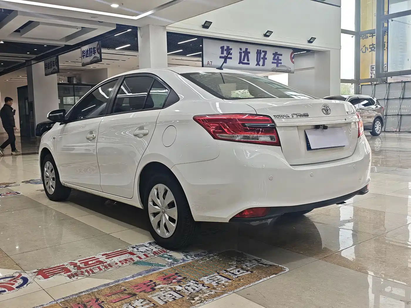 Toyota YARiS L Zhi Xiang 2021 1.5L CVT Leading Edition фото 4