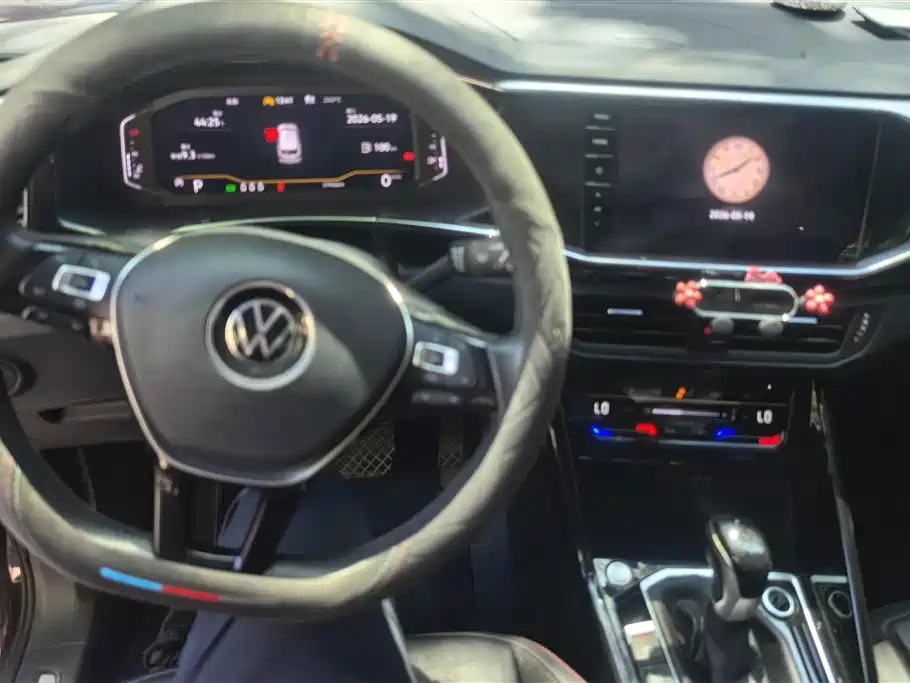 Volkswagen Tayron 2022 330TSI 2WD Luxury Smart Connect Edition фото 12