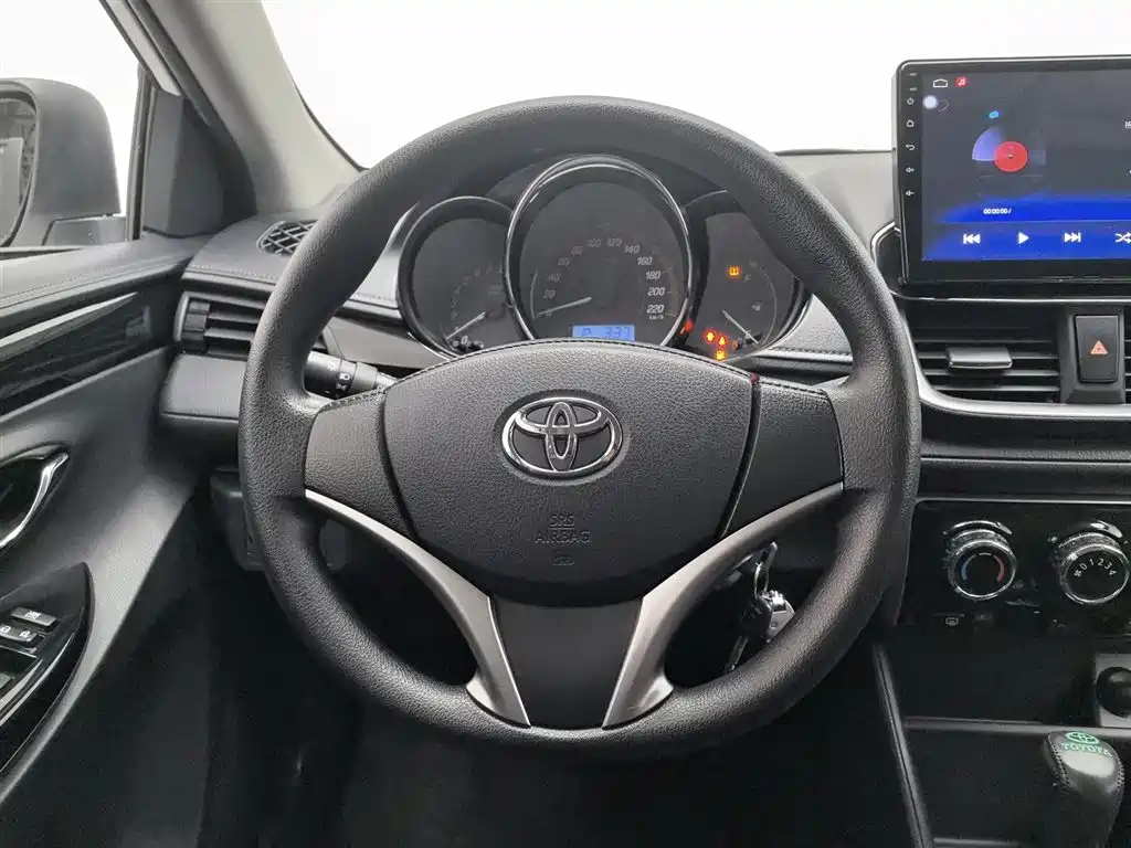 Toyota YARiS L Zhi Xiang 2020 1.5L CVT Luxury Edition фото 11