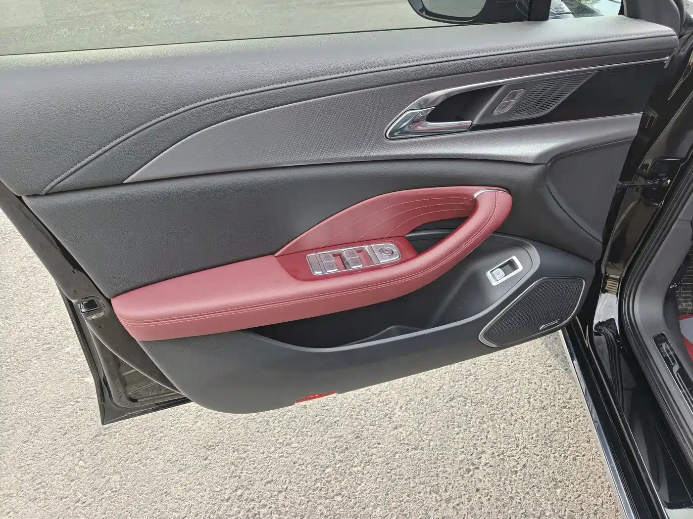 Hongqi H5 2024 2.0T Automatic Smart Connect Flag Smooth Edition фото 6