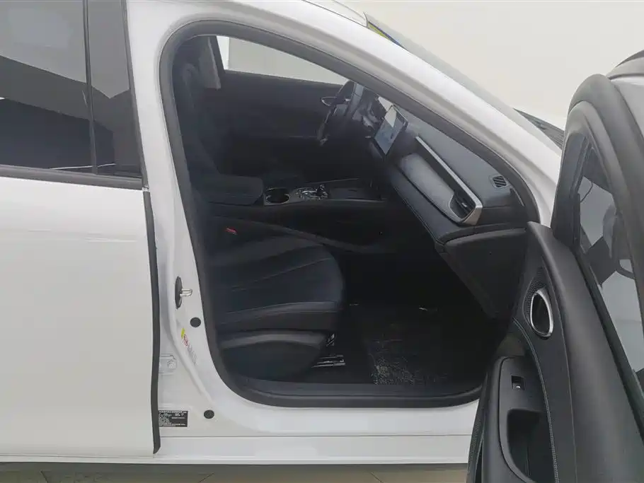 BYD Hai Bao 05 DM-i 2025 DM-i Smart Drive Edition 55KM Luxury фото 8