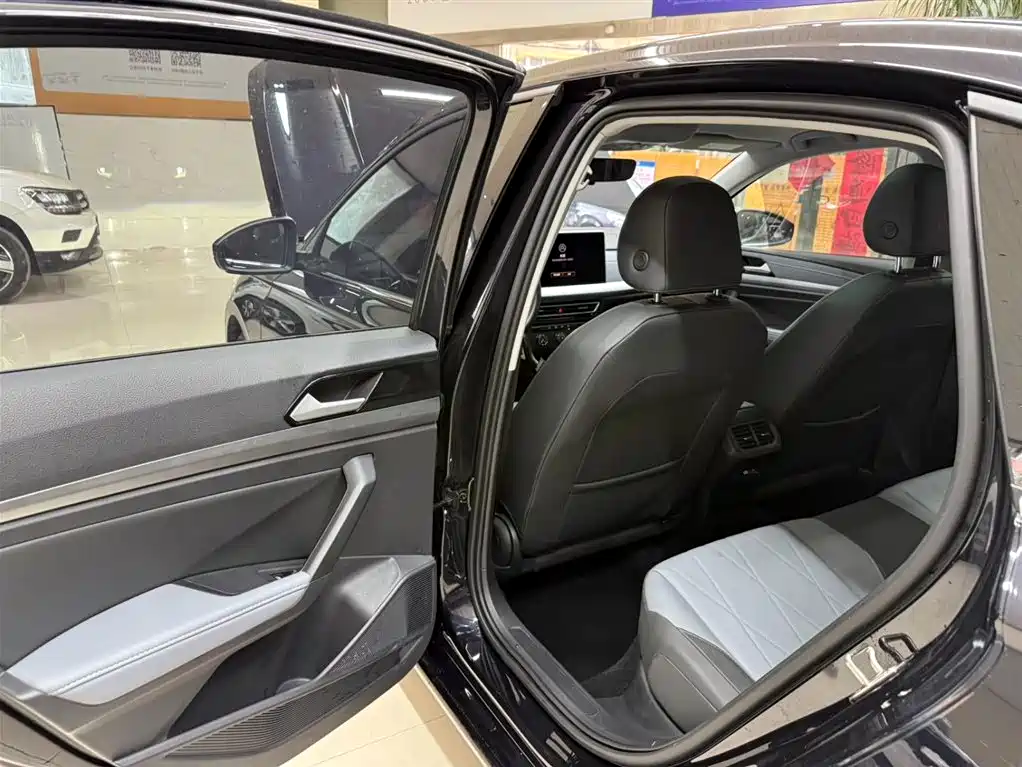 Volkswagen Lavida 2023 1.5L Automatic Starlight 5 Million Edition фото 21