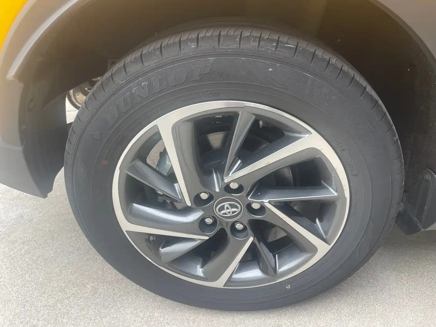 Toyota C-HR 2021 2.0L Luxury Edition фото 15
