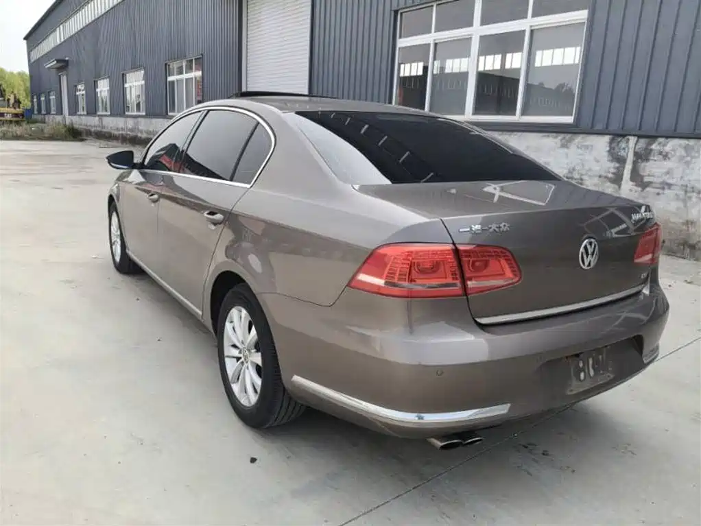 Volkswagen Magotan 2015 2.0TSI Luxury фото 7