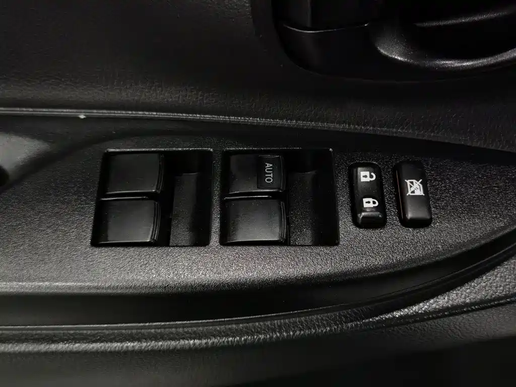 Toyota YARiS L Zhi Xuan 2021 1.5L CVT Leading Edition фото 9
