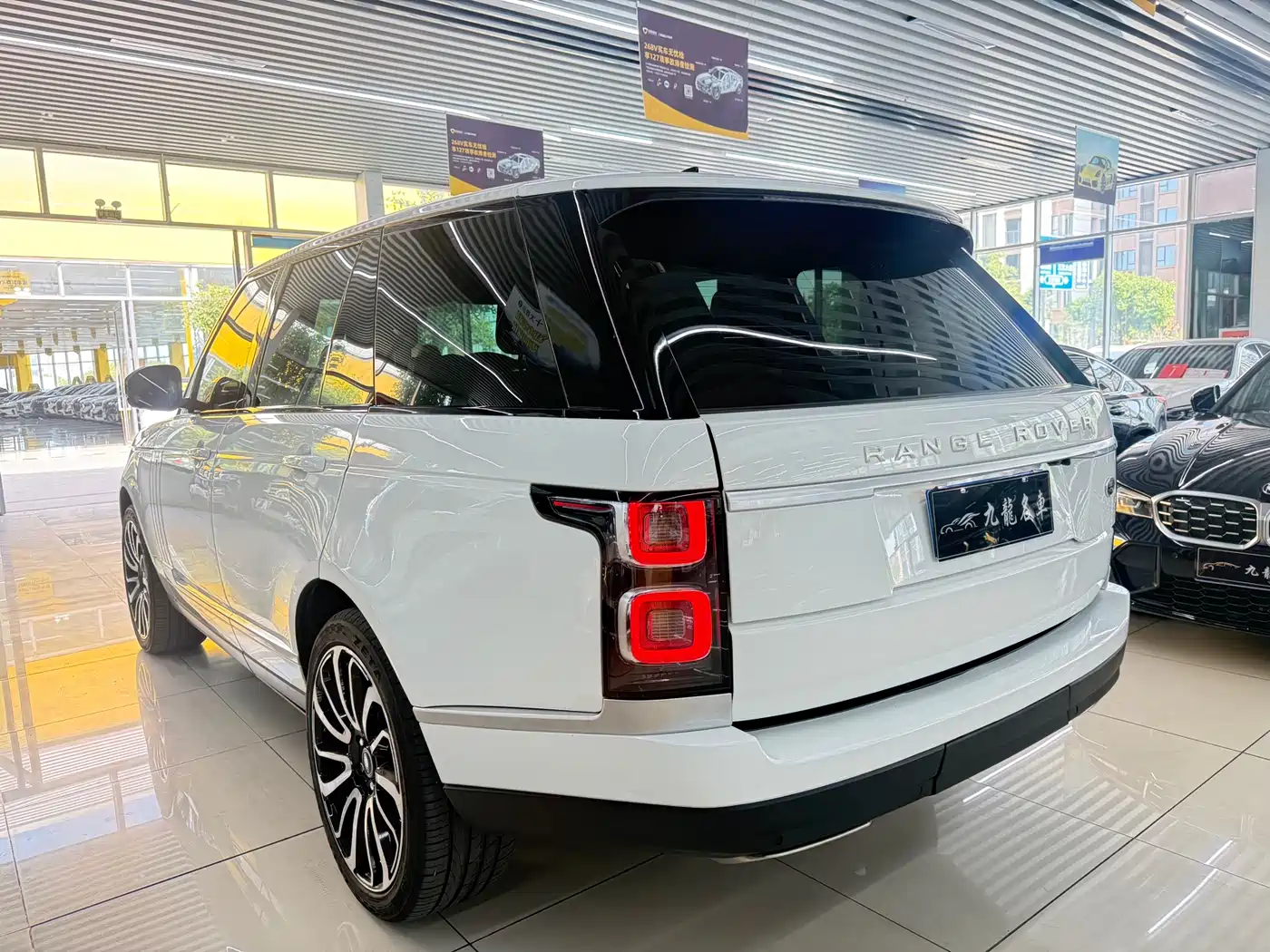 Land Rover Range Rover фото 5