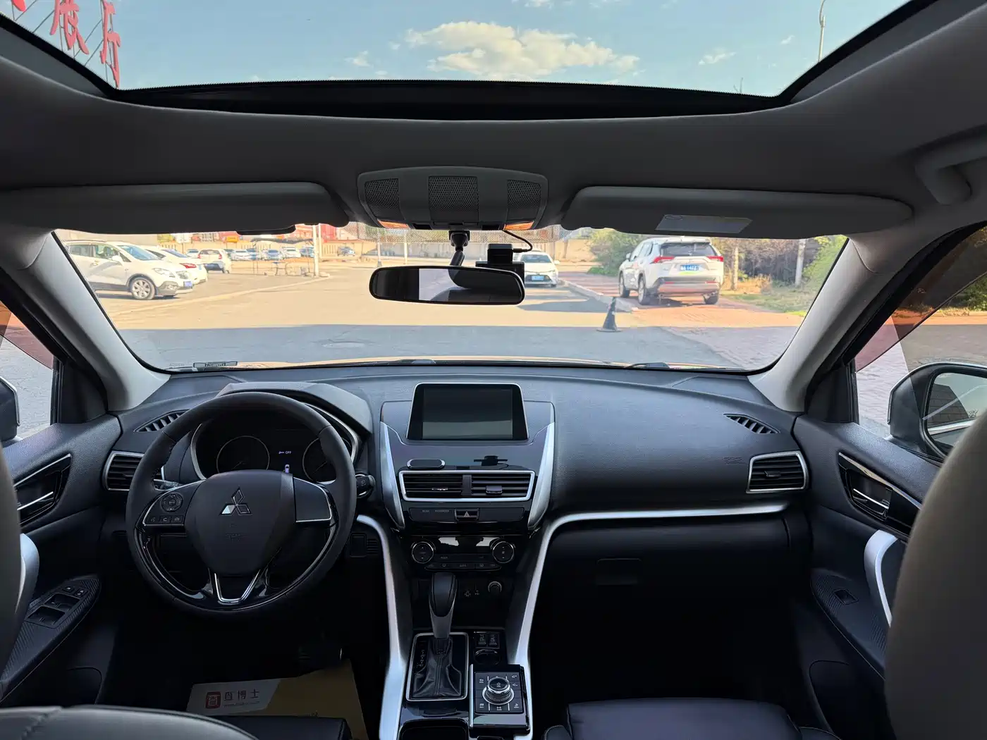 Mitsubishi Eclipse Cross 2019 1.5T CVT 2WD Dream Edition China VI фото 9