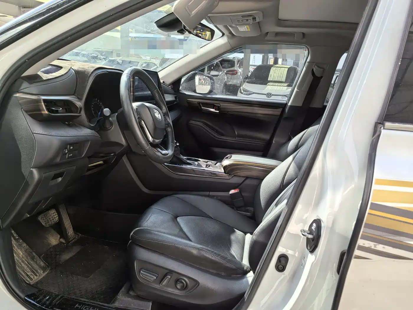 Toyota Highlander 2024 2.5L Smart Hybrid 4WD Premium 7-seater фото 7