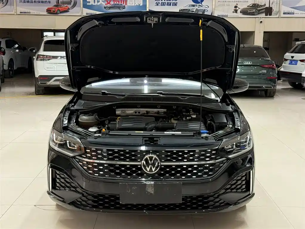 Volkswagen Lavida 2023 1.5L Automatic Starlight 5 Million Edition фото 7