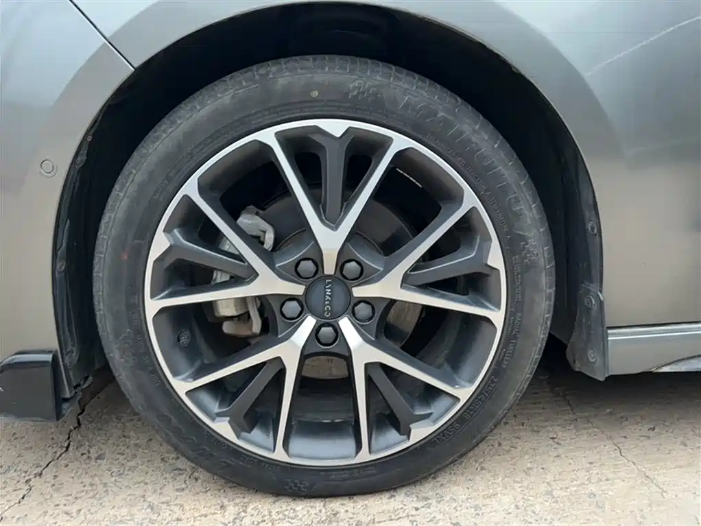 Lynk & Co 03 2021 2.0TD Auto Jin Champion Edition фото 11