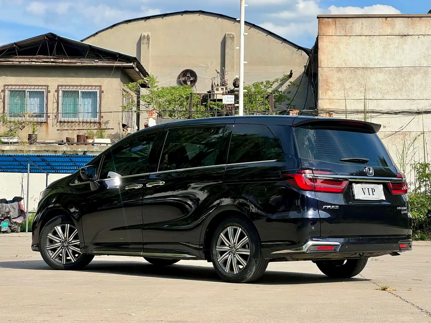 Honda Odyssey 2022 2.0L e:HEV Sharp·Enjoyment Edition фото 4