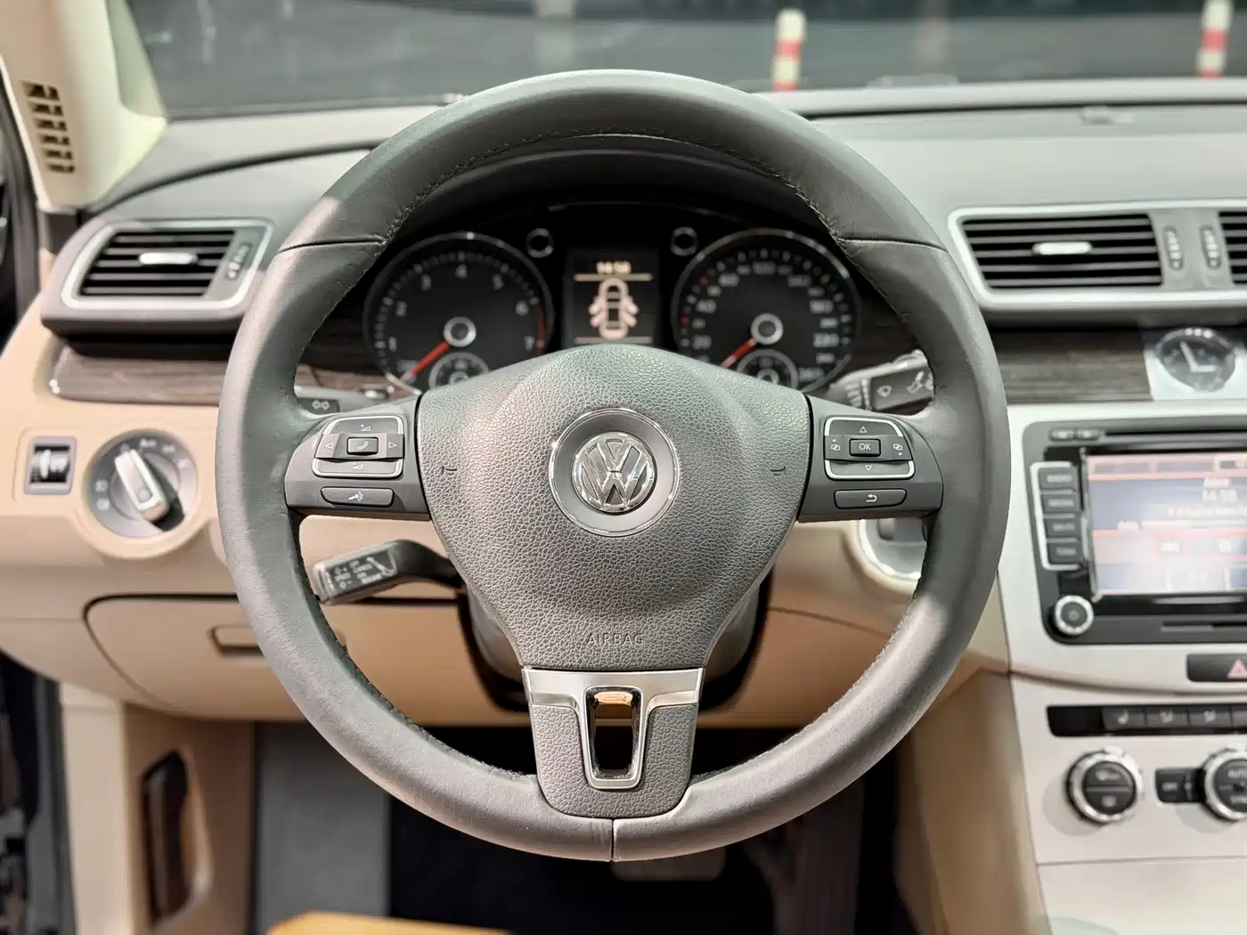 Volkswagen Magotan 2012 Facelift 1.8TSI Premium фото 11